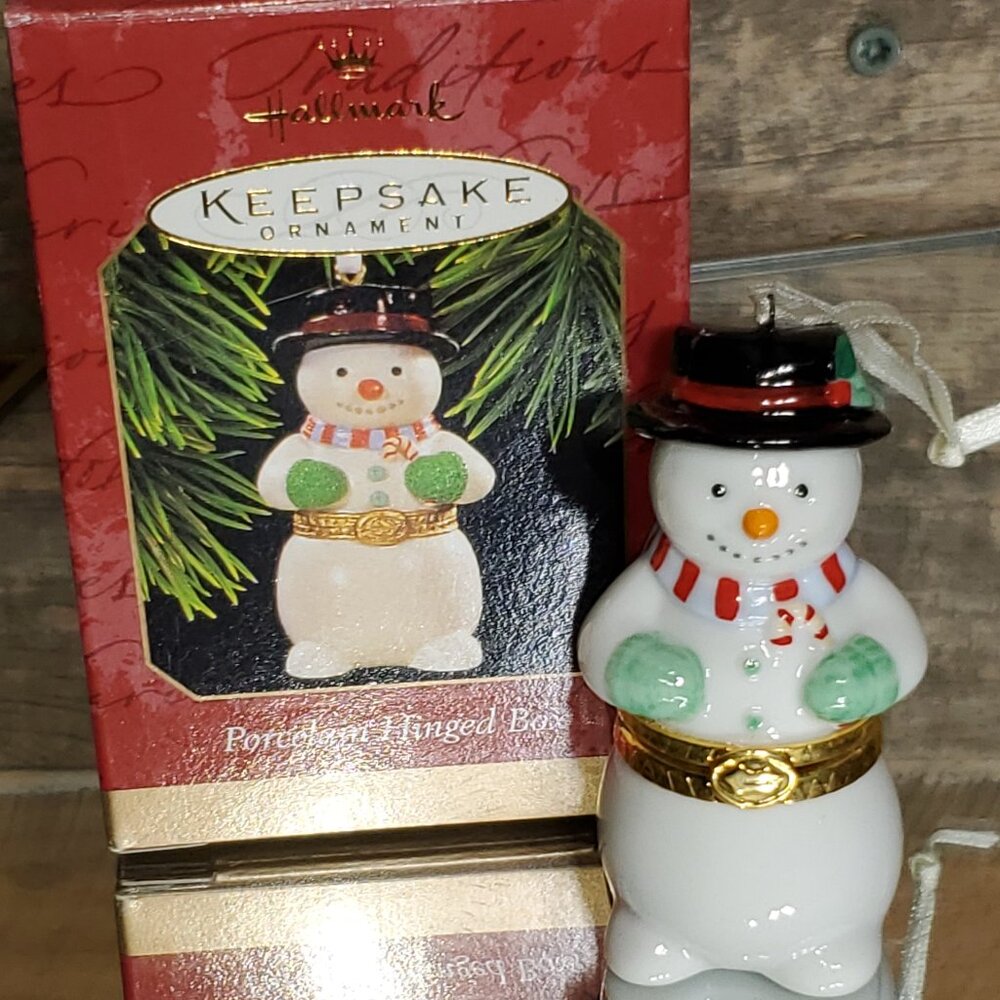 1997 Hallmark Keepsake Ornament - Snowman Porcelain Hinged Box.